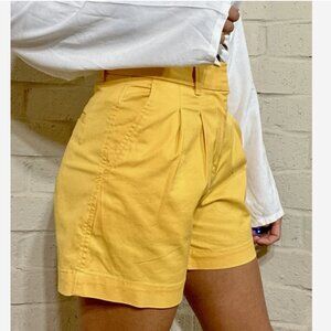 GAP Yellow High Waisted Pleated Khaki Shorts Size 4